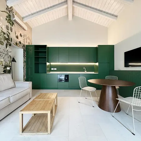 Carducci Apartment *